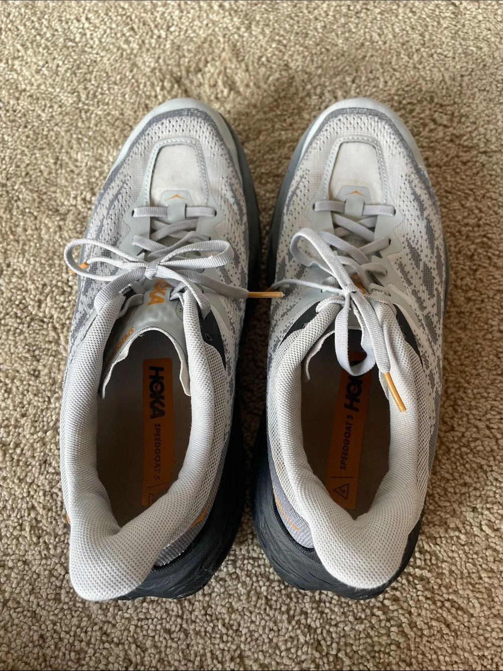 Hoka Speedgoat 5 Men’s Trail Running Sneakers 9.5 Gray Orange Logo Vibram Sole